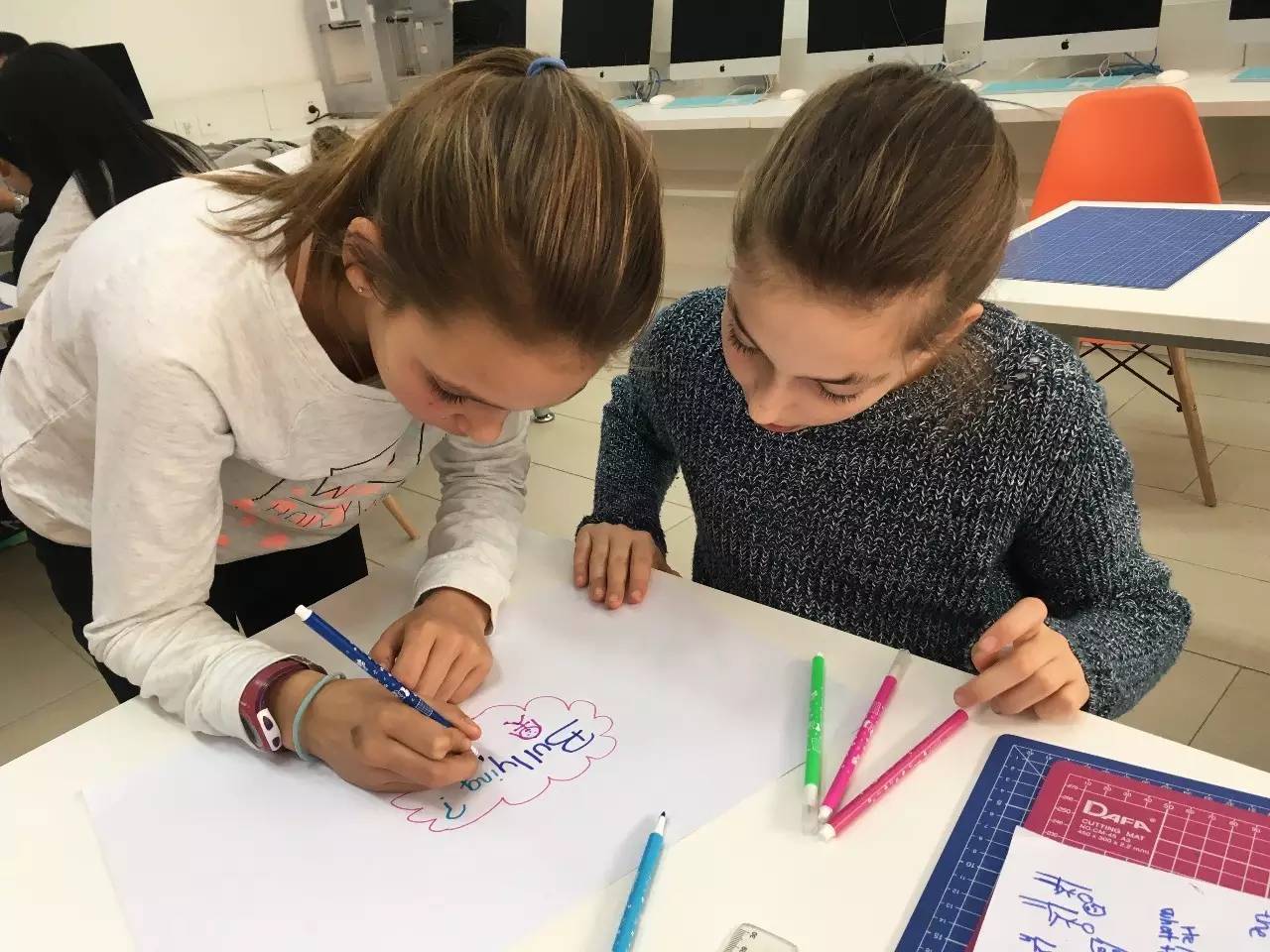 T都倡导的孩子思维训练第一条是同理心AG真人百家家乐app斯坦福和MI(图6) T都倡导的孩子思维训练第一条是同理心AG真人百家家乐app斯坦福和MI(图6)